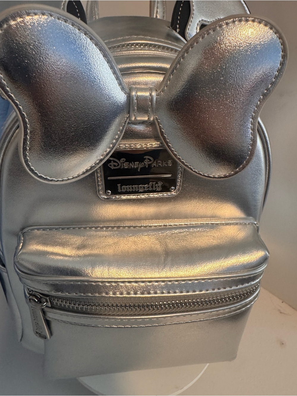 Loungefly Metallic Silver Minnie Ear Mini Backpack 100 years of Disney edition - Picture 4 of 11